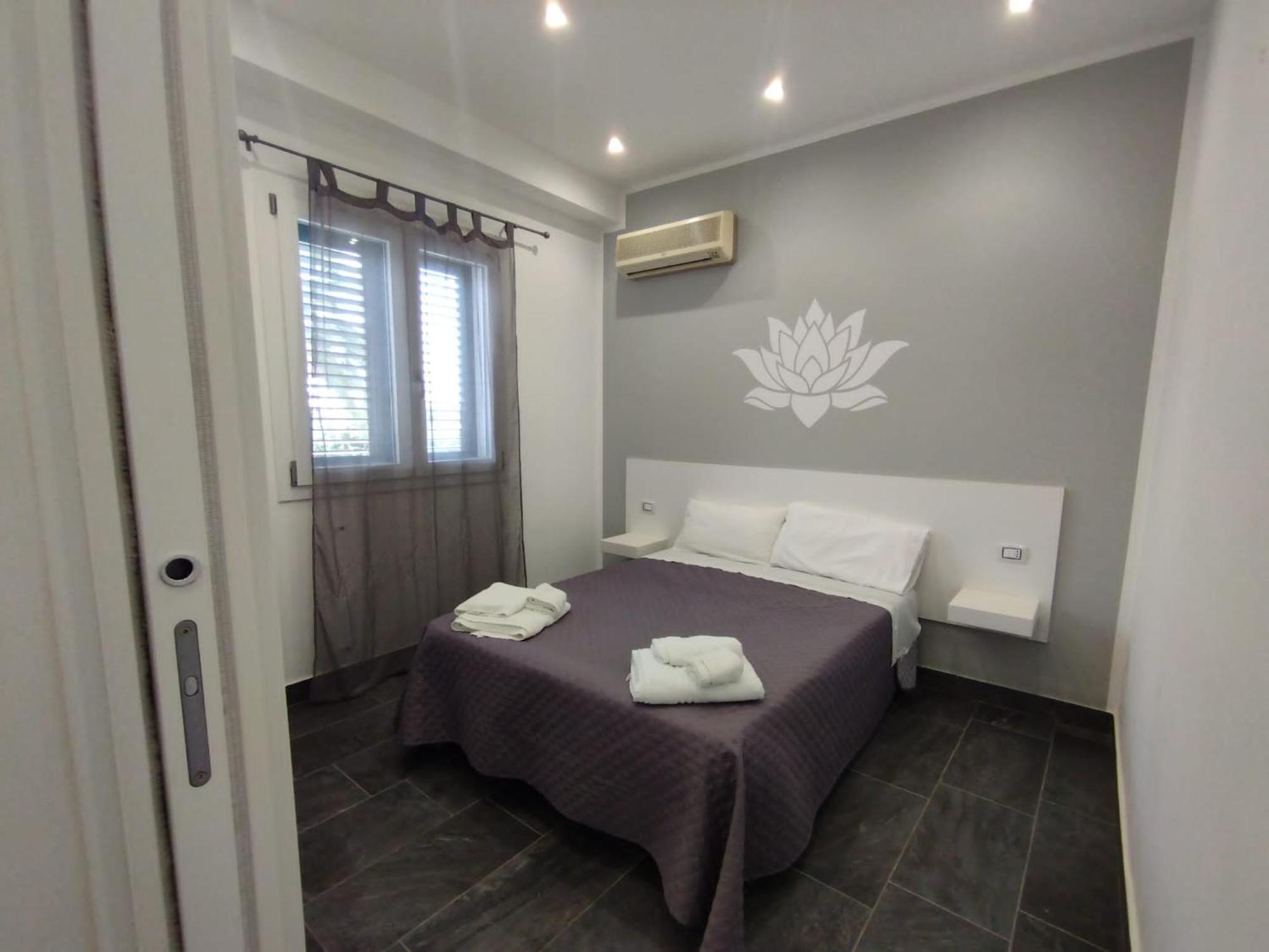Fiore Di Loto Rooms คารินิ ภายนอก รูปภาพ